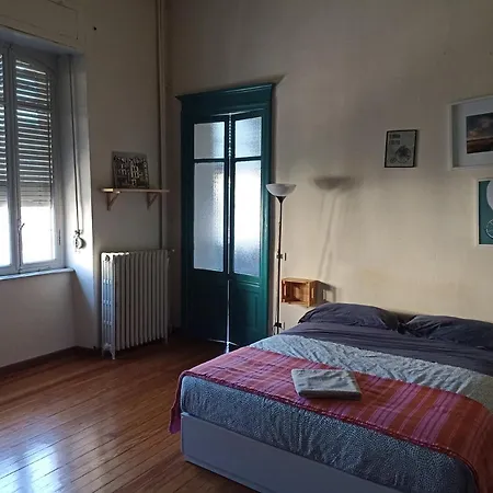 ゲストハウス La Boqueria