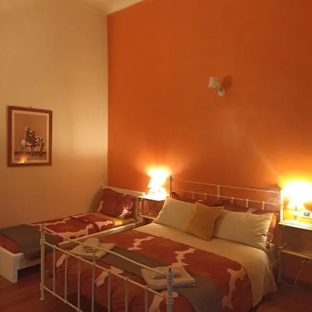 La Boqueria Guest house *