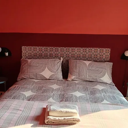 La Boqueria Guest house *